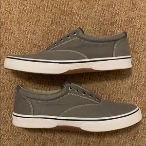 Sperry deck shoes men’s size 10